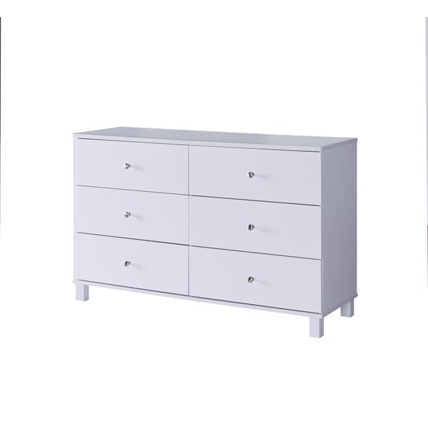 White Six-Drawer Dresser with Metal Knob Handle 