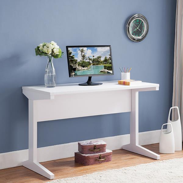 White Desk with Spacious Top 